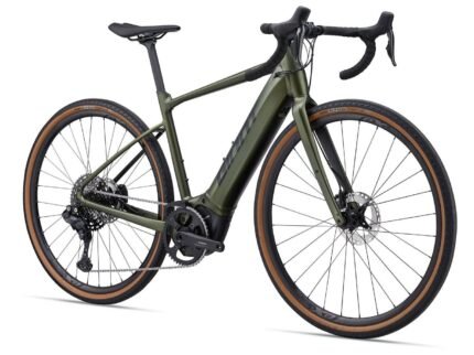 Velo Gravel electrique Giant Revolt E 1 1.jpg